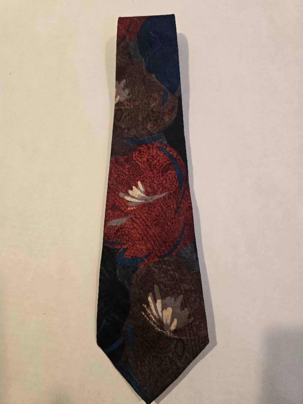Vintage Tie Floral Red Brown Navy Brush Strokes Cream Polyester 3.75" wide 90s